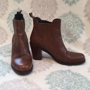 Brown Heeled Chelsea Boots - Made in Italy